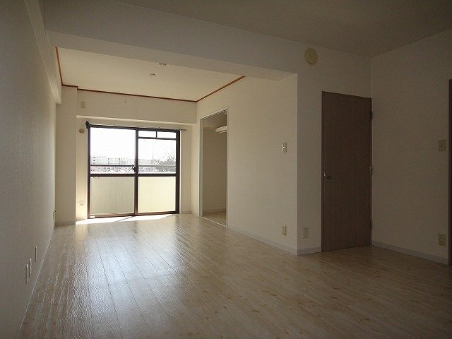 サン・ライズＮＯＶＡ  リビング