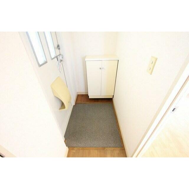 山本ハイツＣ 玄関