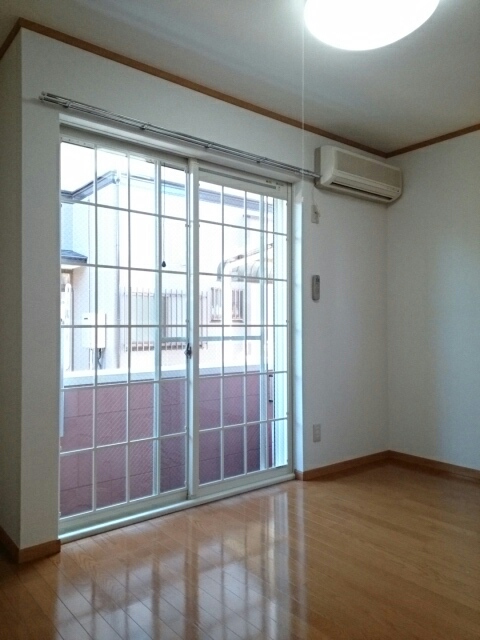 ドミ－ル湘南Ａ リビング