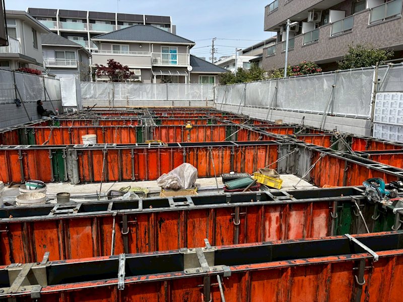 ドムスクレスト湘南台 玄関