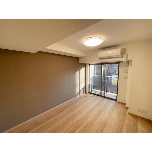 ラグゼナ平塚 リビング