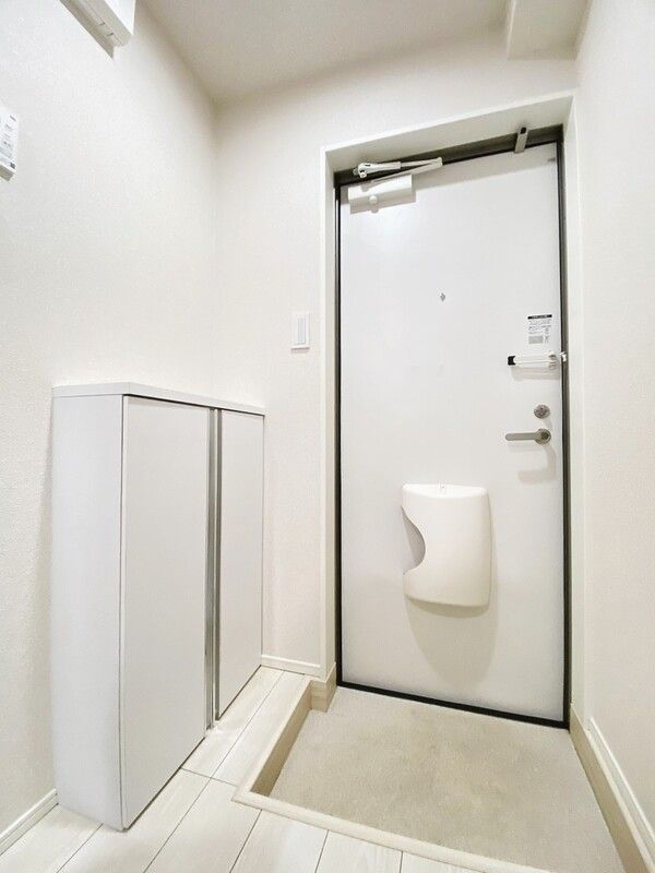 ヒルズ戸塚町 玄関