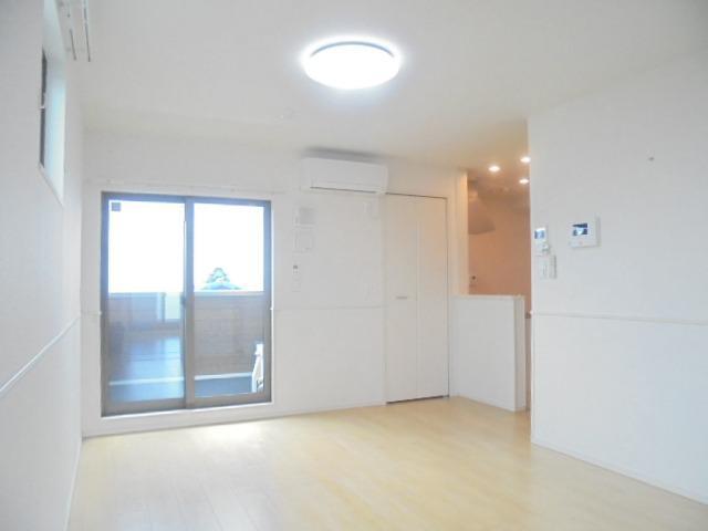 カメリア リビング