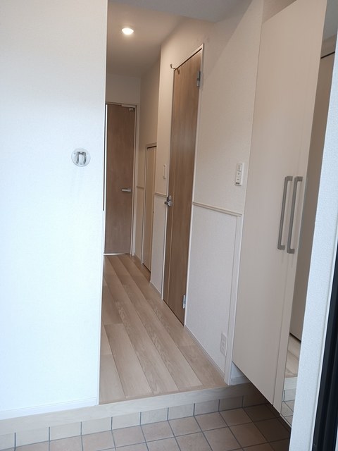 スプリングス・Ｂ 玄関