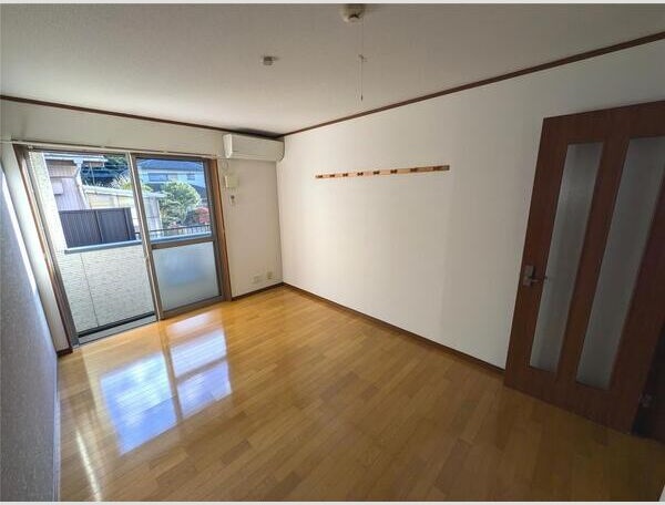 シャルムハイツ リビング