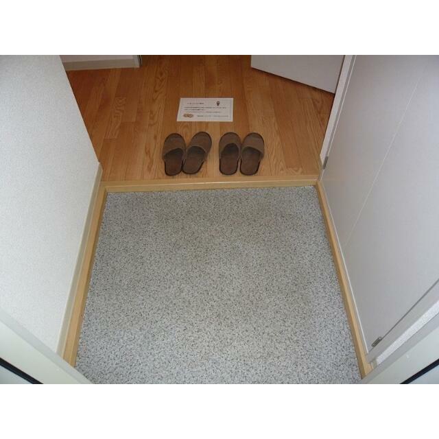 メゾンフ・ミールＢ 玄関