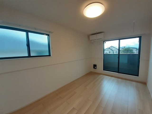 アザレア リビング