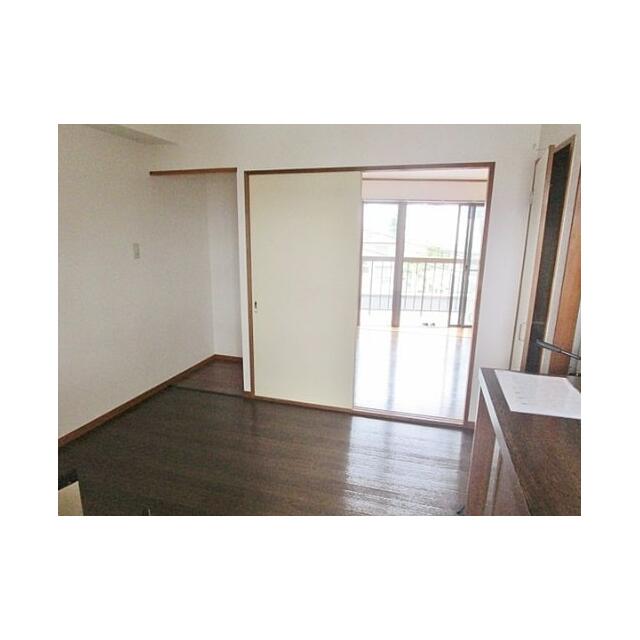 ジュネス旭 ベッドルーム