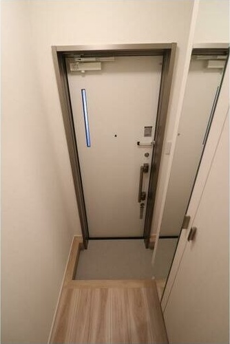 アダージオ湘南 玄関