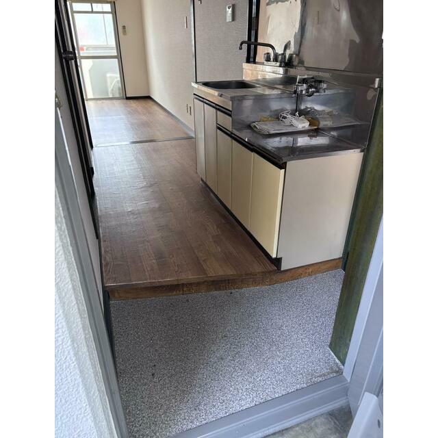 三沢ハイツ 玄関