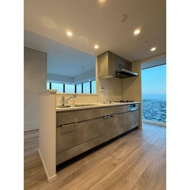 ＴＨＥ　ＴＯＷＥＲ　湘南辻堂 キッチン