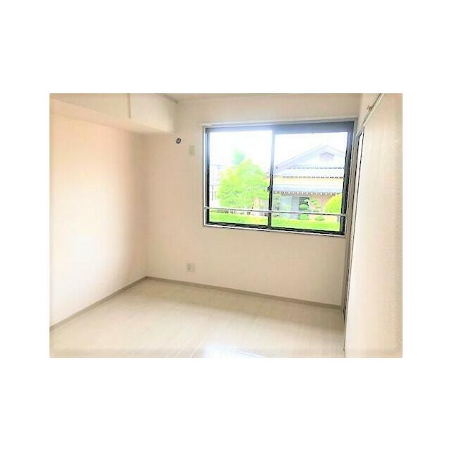 コスモエステート ベッドルーム