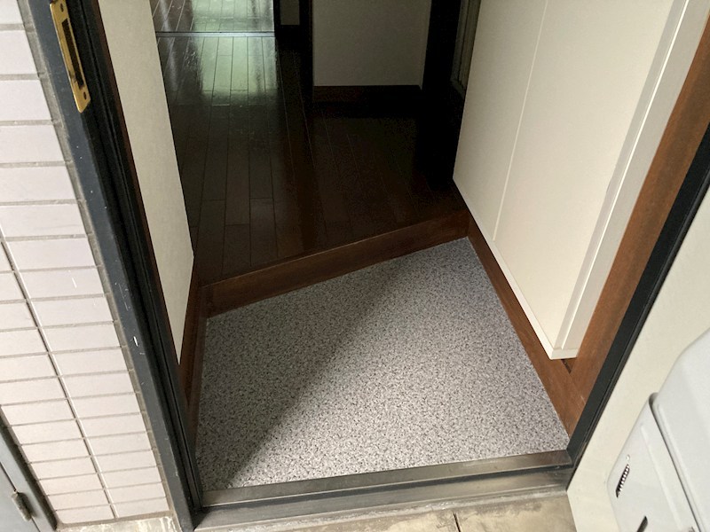 カサブランカ秦野 玄関