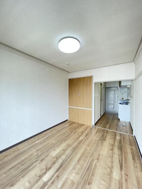 メゾン御園 リビング