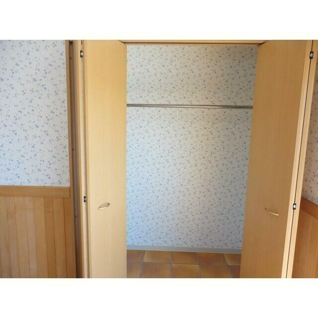 神奈川県座間市緑ケ丘２丁目 収納
