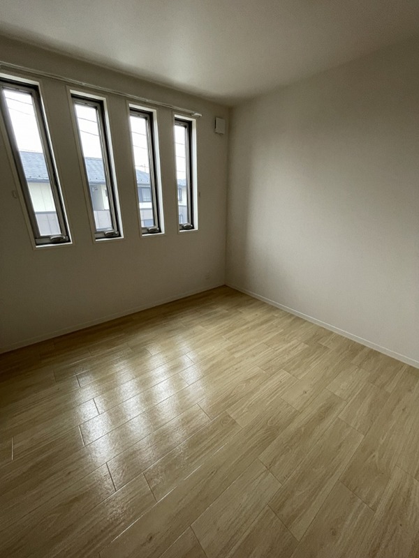 ヌーンリバー　Ⅲ ベッドルーム