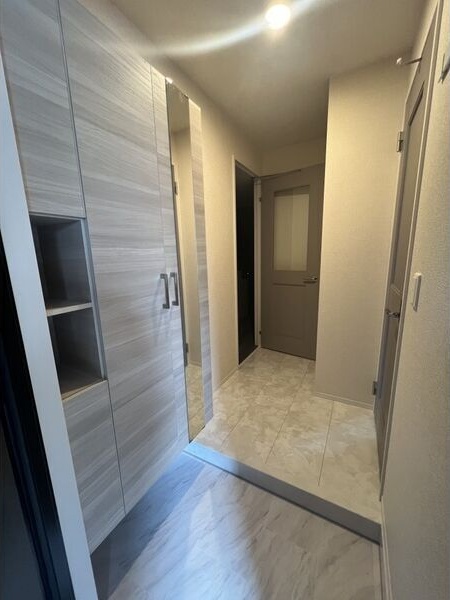 ラグーナレジデンス 玄関