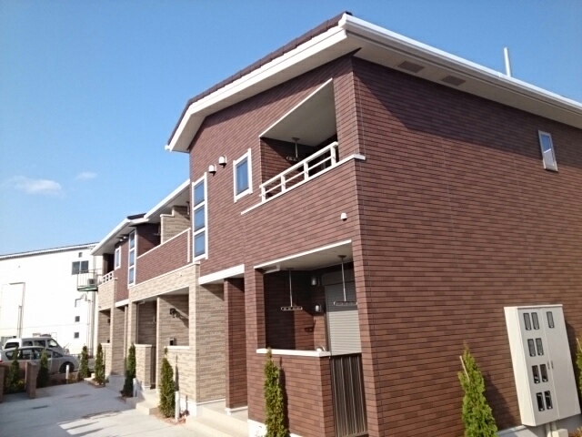 エレガント・パレスⅢ 204号室 外観