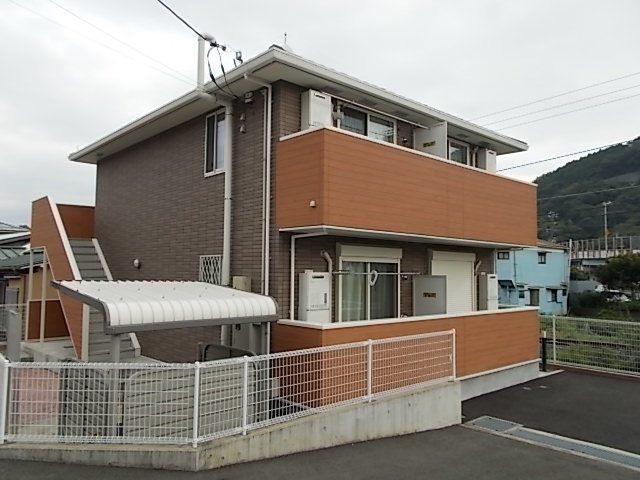 フレスクーラ 102号室 外観