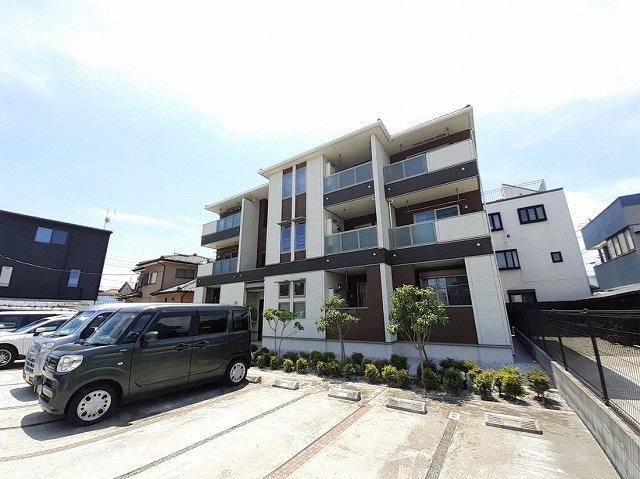 エレガント 101号室 外観