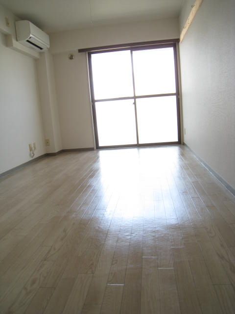 ガーデンパレス湘南台 リビング