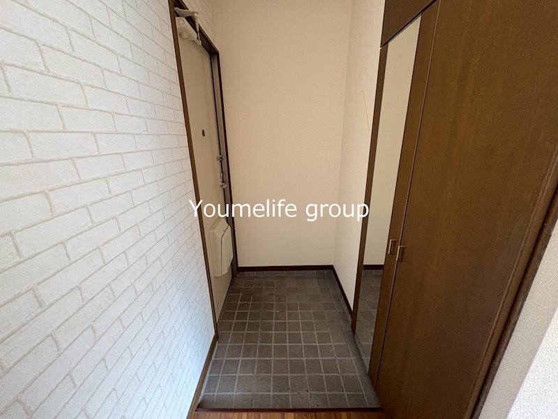 インプレス 玄関