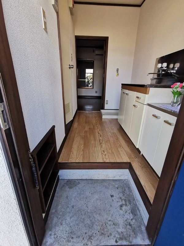 ラッキーハイツ 玄関