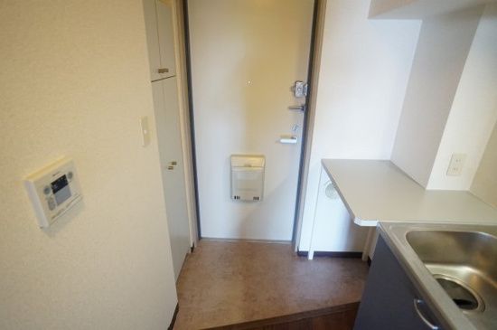 ヒルズ青山 玄関