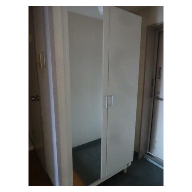 シャトー中曽根 玄関