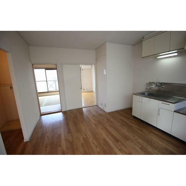 パル本郷台Ｂ リビング