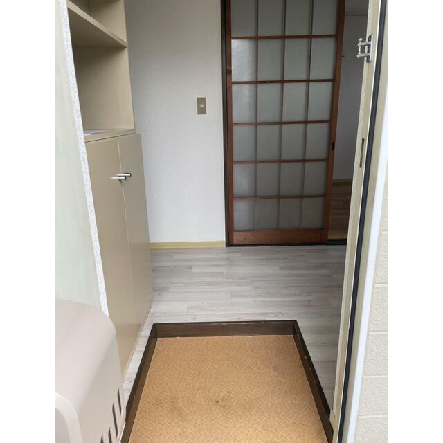 ハイツ・わたなべ 玄関
