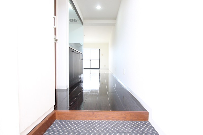 プレイズレイ 玄関