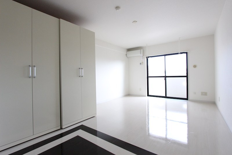 プレイズレイ リビング