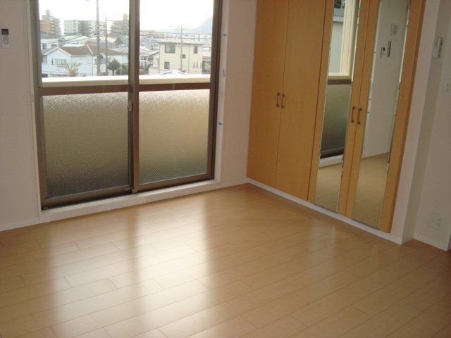 ティアラ・ビバ リビング