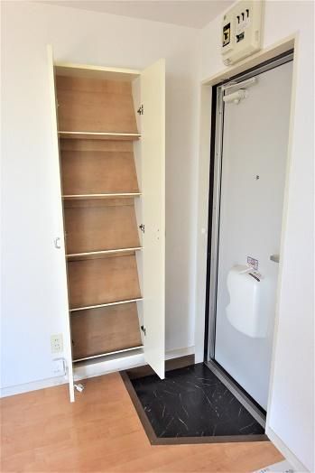 コスモＡｏｉＮｏ５ 玄関