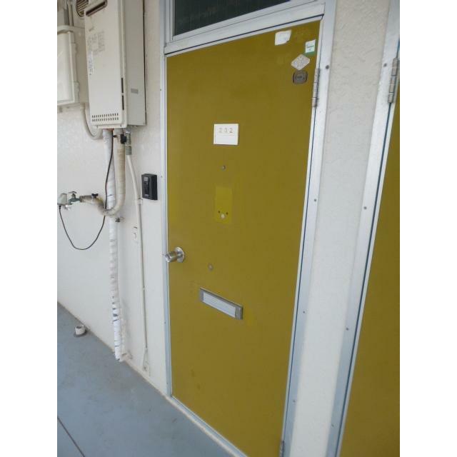 白駒ハイツ 玄関