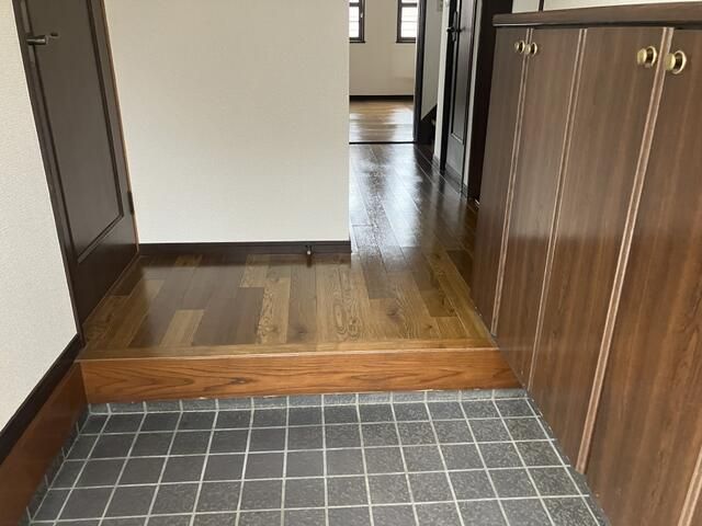 貸戸建住宅 秦野市曽屋 玄関