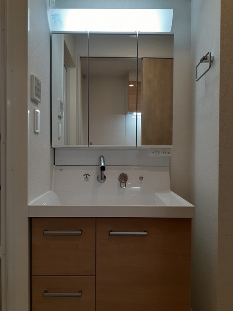 スリール・ダーンジュ その他3