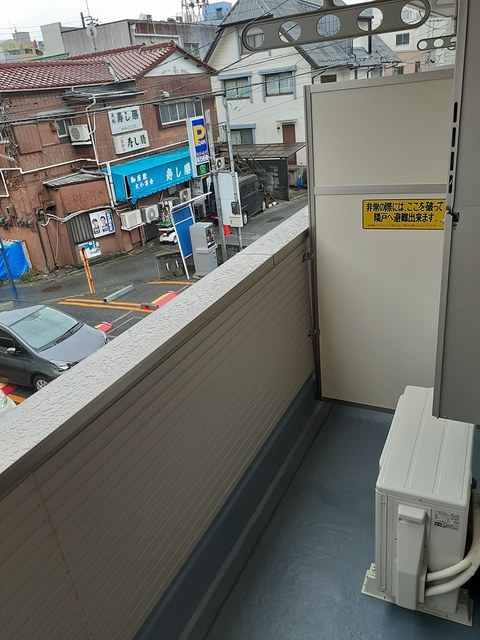 スリール・ダーンジュ ベランダ