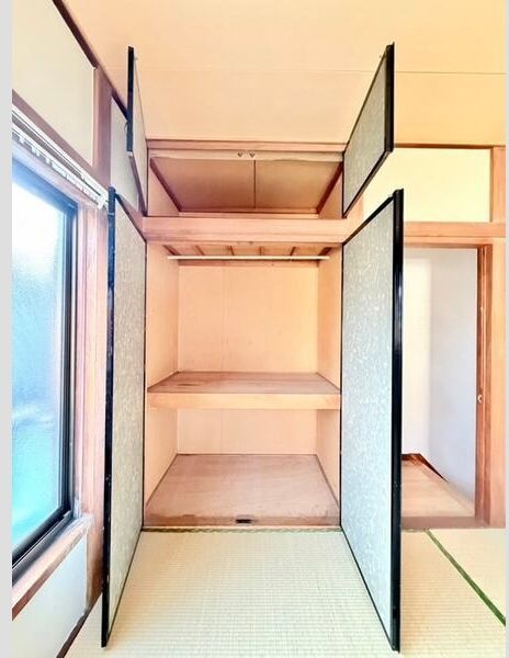 神奈川県座間市入谷東３丁目 収納