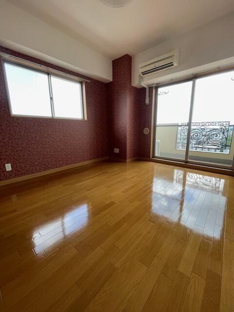 ロイヤルヒルズ リビング