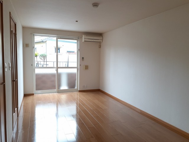 ソレアード・ピノ リビング