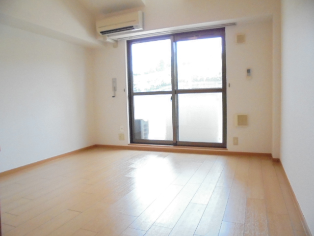 プリュジュール リビング