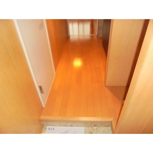 レジデンス朝日町 玄関