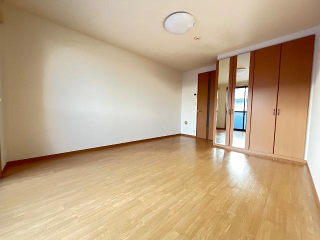 カロータ ベッドルーム