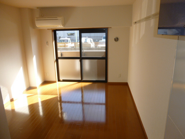 スカーレット リビング