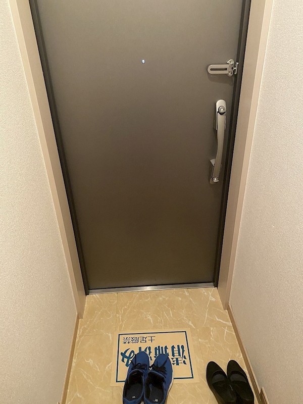 アルテール湘南 玄関