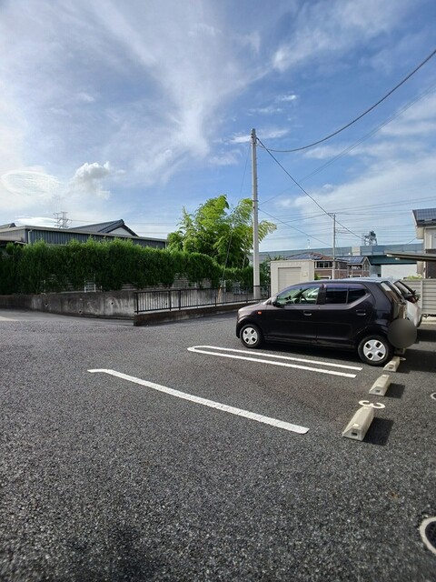 フリーデ　Ｓ 駐車場