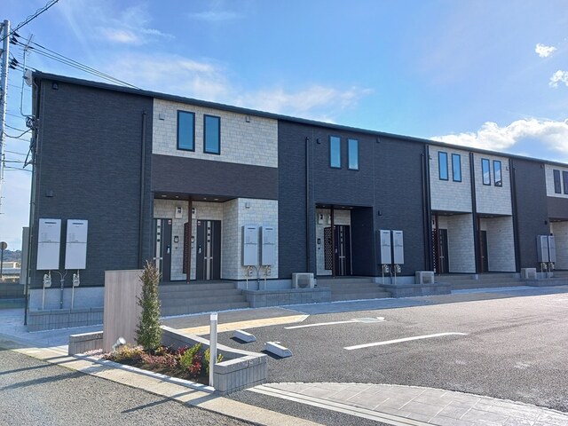 マートル南足柄 205号室 外観