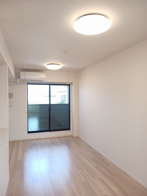 Ｃａｌｍ　Ｃｏｕｒｔ リビング